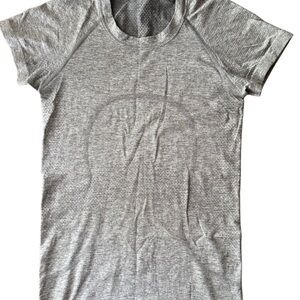 Gray Lululemon Size 4 Swiftly Tech Short Sleeve